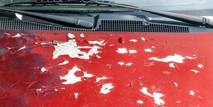 Does vaseline damage car paint?