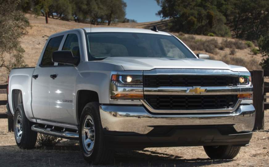 How many miles does a Chevy Silverado 1500 last?