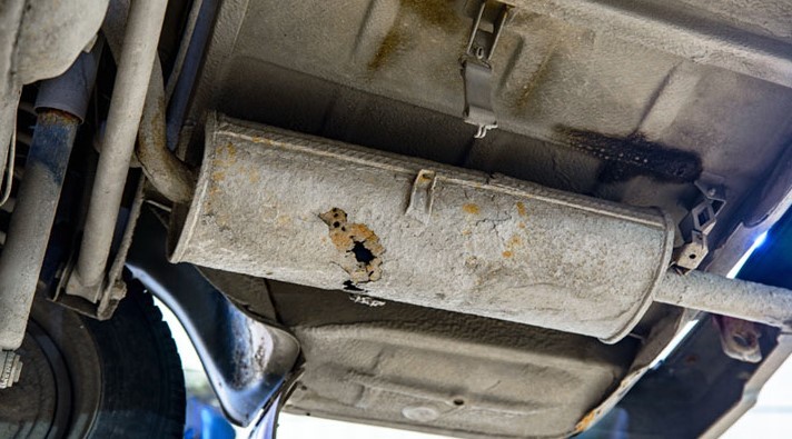 How do you know if your exhaust is broken