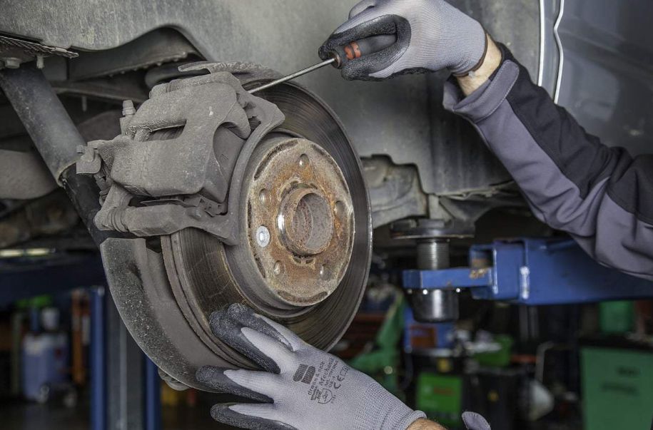 What are the causes of loose calipers and fixes?