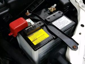 What are the differences between a car battery and a motorcycle battery: